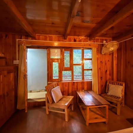 Pine Tower Inn Manali  Exterior photo