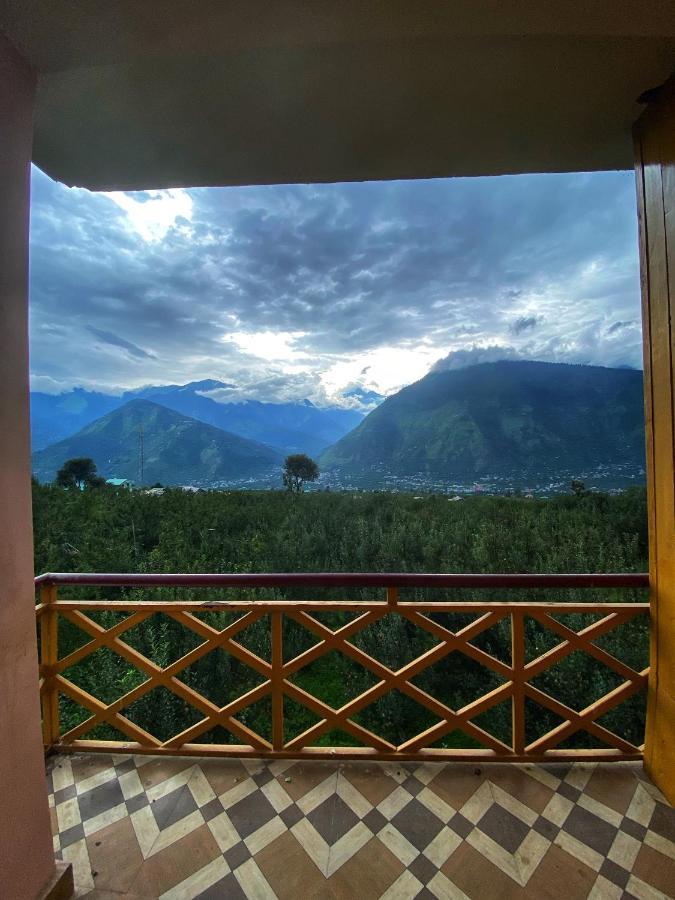 Pine Tower Inn Manali  Exterior photo