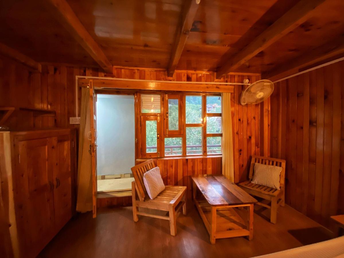 Pine Tower Inn Manali  Exterior photo