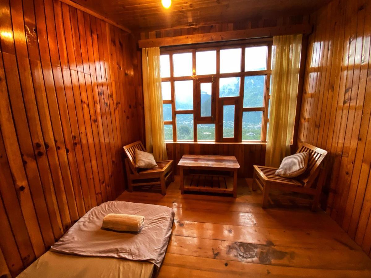 Pine Tower Inn Manali  Exterior photo
